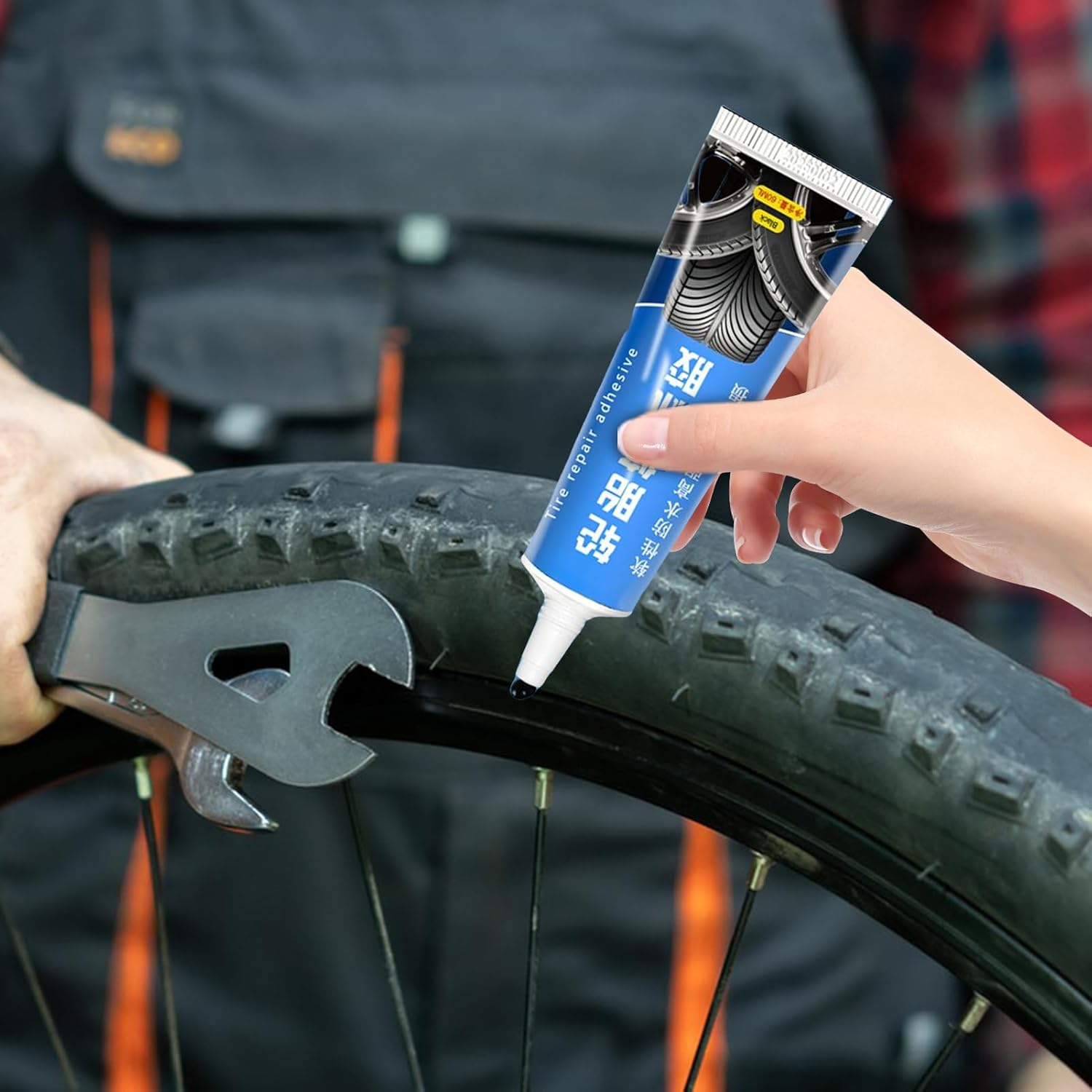 Black Tire Repair Glue Rubber - 60Ml Car Tyre Fix Strong Adhesive - Automotive Tire Repair Black Bonding Adhesive for Outdoor, Driving