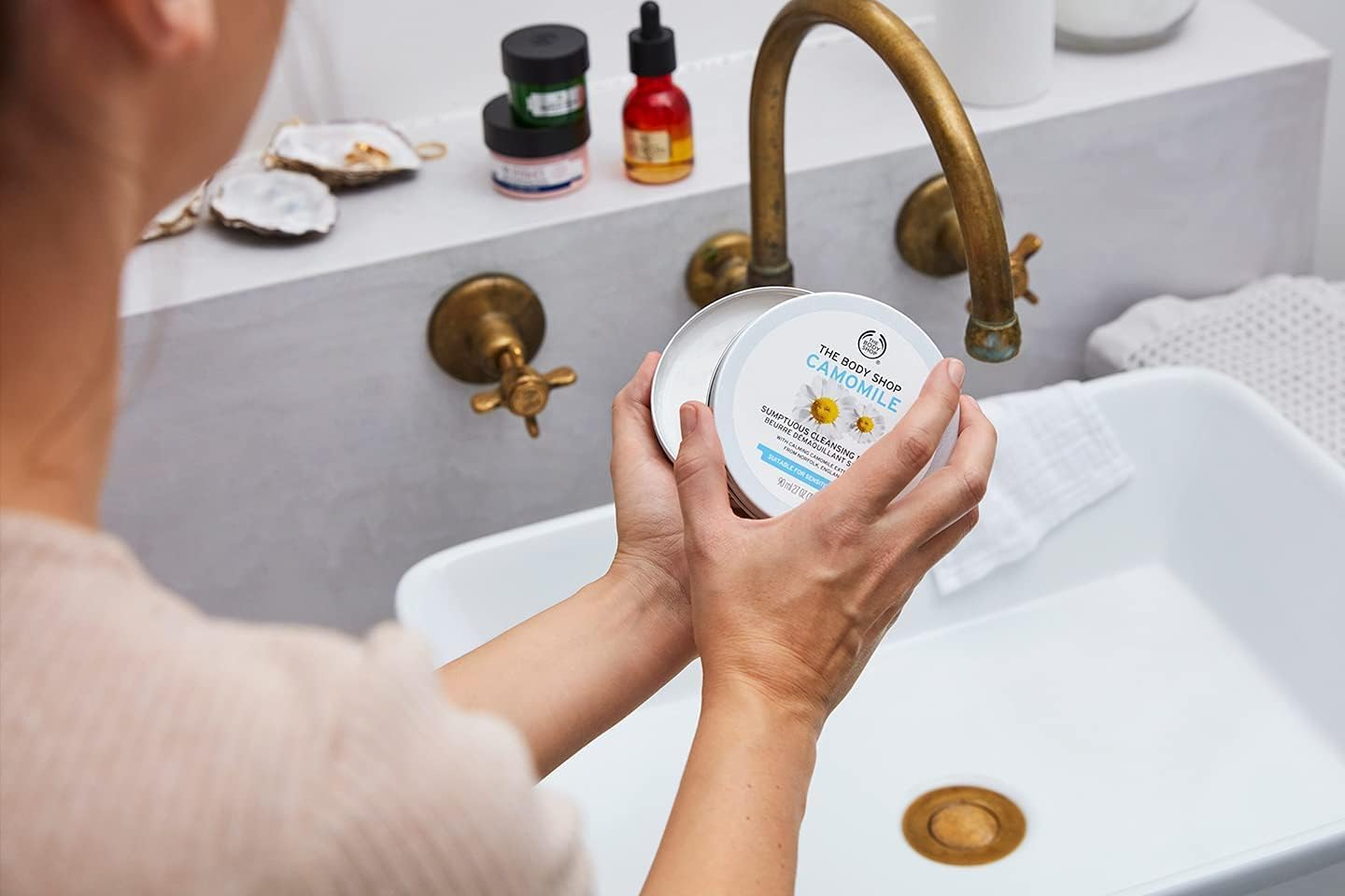 The Body Shop Camomile Sumptuous Cleansing Butter, 2.7 Oz