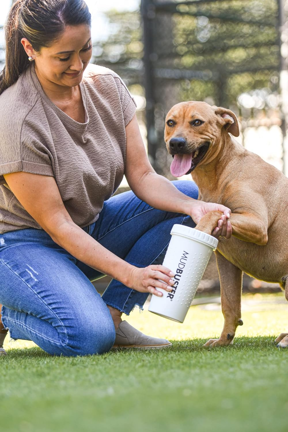 Dexas Mudbuster Portable Dog Paw Washer/Paw Cleaner, Large, Bright White- Special Edition (PW72032-22WP) image number 3