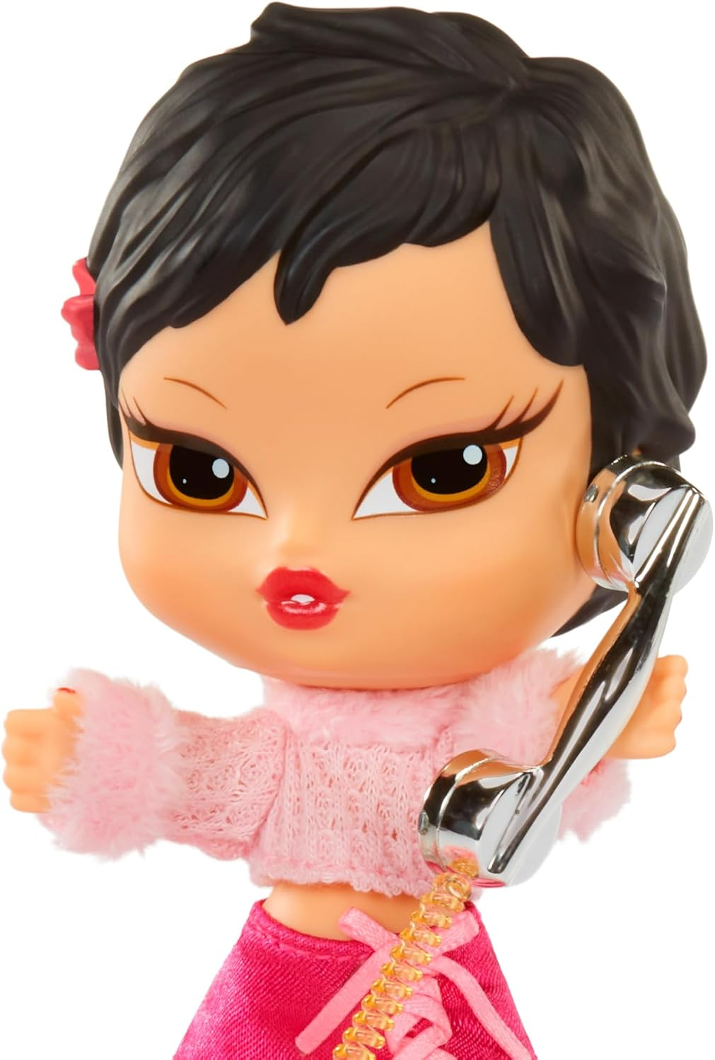 Bratz Babyz Runwayz Doll - Jade - 1 Collectible Fashion Doll with Stylish Outfit, Cute Baby Doll with a Necklace That Doubles as a Keychain - Kids Toy - Great for Ages 6 and Older image number 2