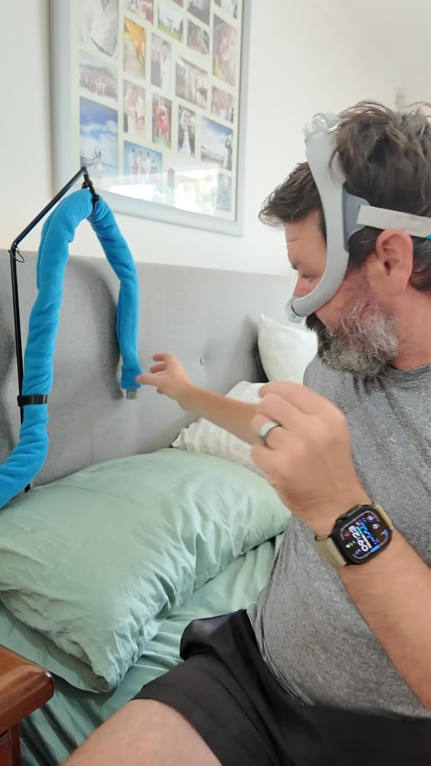 CPAP Hose Holder &ndash; Foldable, Adjustable Hose Hanger for Tangle-Free Sleep &ndash; Portable CPAP Accessory for Comfortable, Uninterrupted Nights image number 1