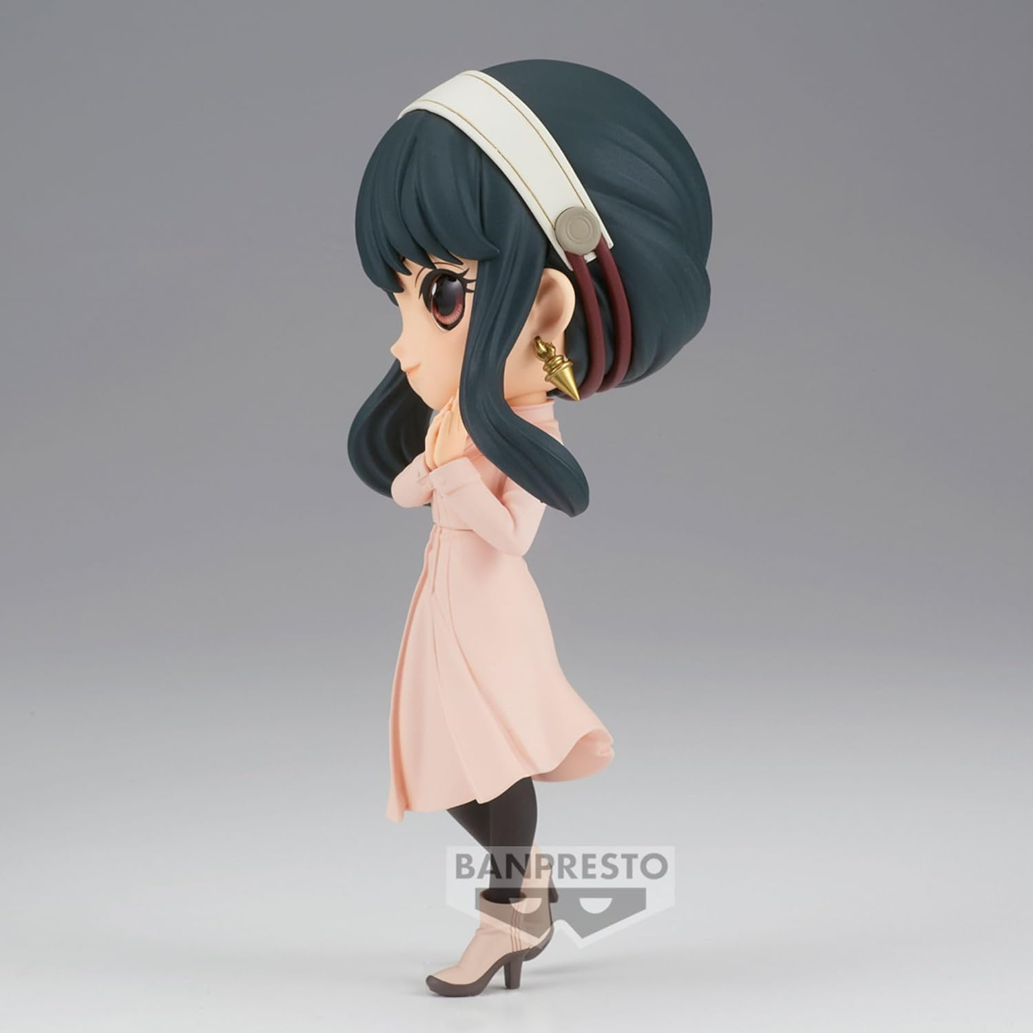 Banpresto Spy&times;Family Q Posket Yor Forger Going Out Ver. image number 2