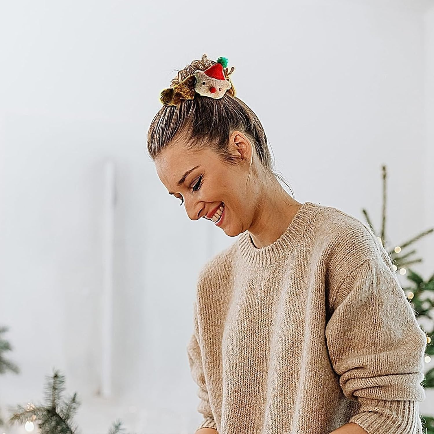 Zynfora 3PCS Christmas Hair Scrunchies Velvet Christmas Hair Ties Elastic with Christmas Tree Santa Claus Elk Hair Bands Hair Ties Xmas Ponytail Holders Hair Accessories for Women Girls