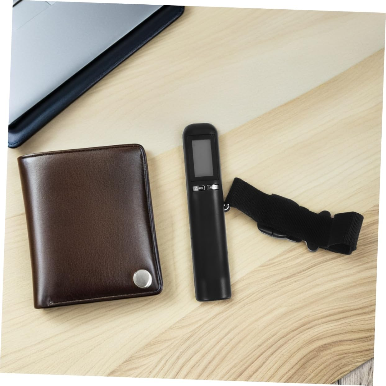 SAFIGLE 50Kg Electronic Luggage Scale Handheld Portable Travel Scale Accurate Digital for Suitcases Weighing Luggage Weight Travel Essential