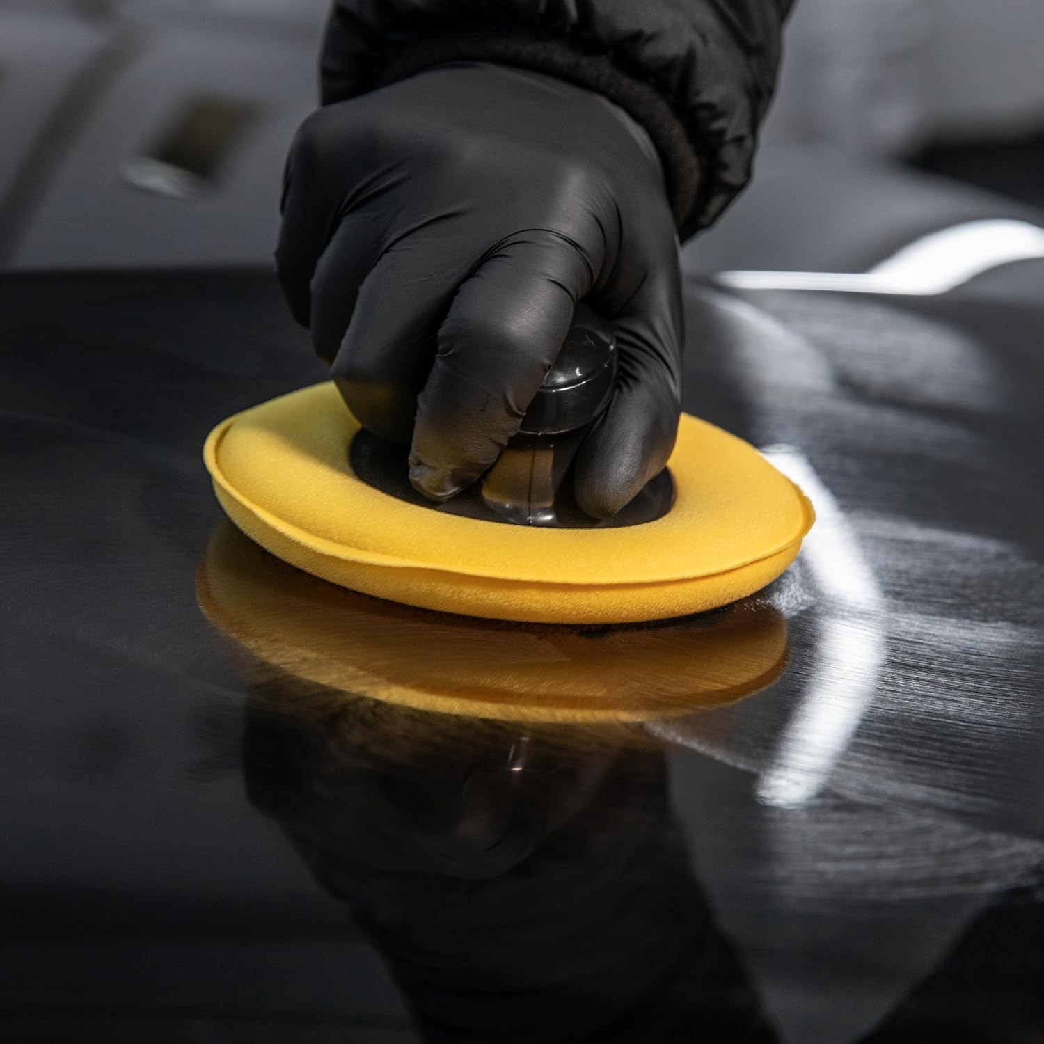 Car Gods Black Carnauba Wax Polish Scratch Remover Paint Protection 500 Ml - Pigmented Formula 3 in 1 Restores Pigments Protects Vehicle Paintwork Removes Surface Oxidation Blemishes Minor Scratches image number 5