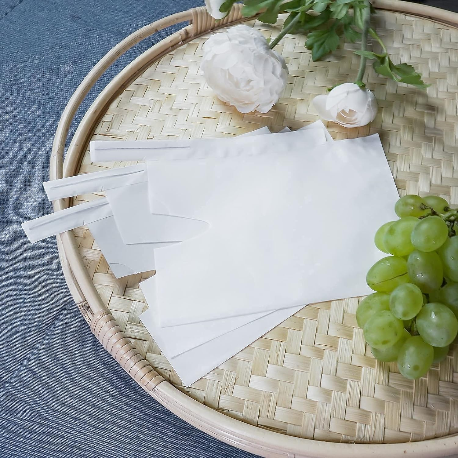 Houwana Fruit Protection Paper Bags 100Pcs White Protection Cover Bags 6.2X7.7Inch, Fruit Bags for Fruit Trees, Orchard, Trees, Frost, Plants (16X20)
