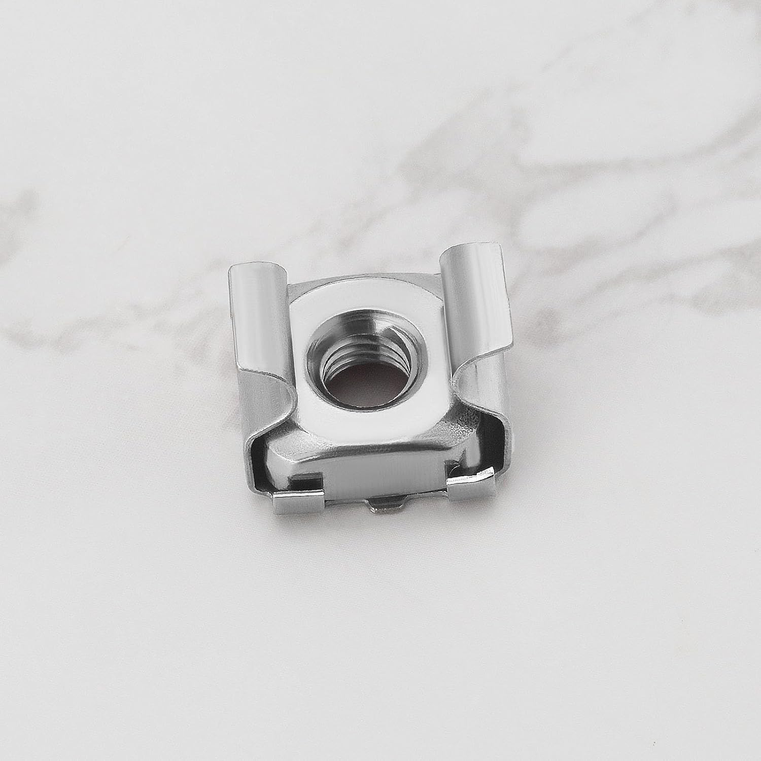 Emsea 20Pcs M5 Cage Nuts 304 Stainless Steel Nuts Assembly Kit for Network Cabinets Server Cabinets Electronics Casings Racks Silver image number 5