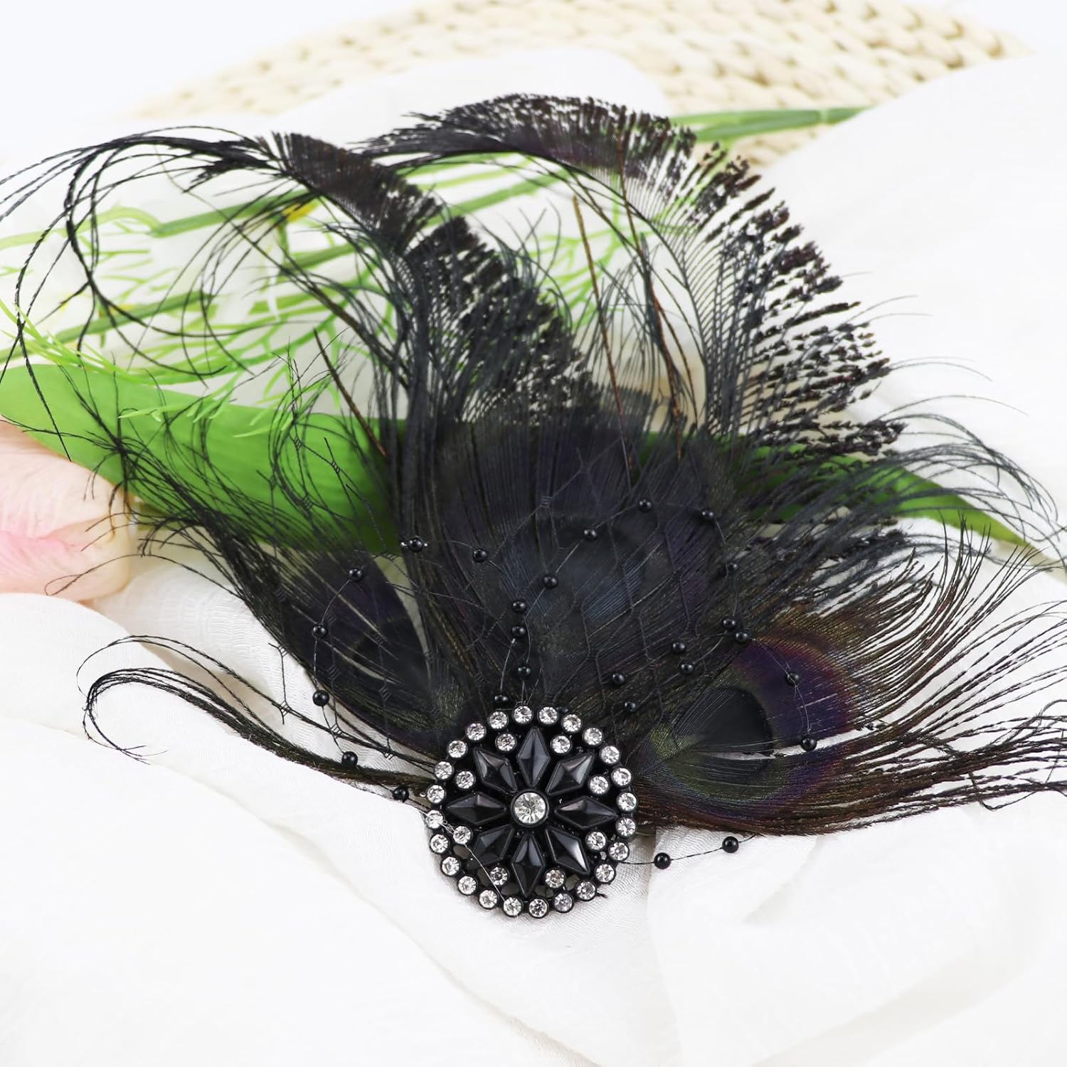 FERCAISH Women'S Feather Mesh Hair Clip 20S Hair Clip Vintage Costume Hair Accessories Fascinator Headwear for Women Birthday Wedding Party (Black) image number 2