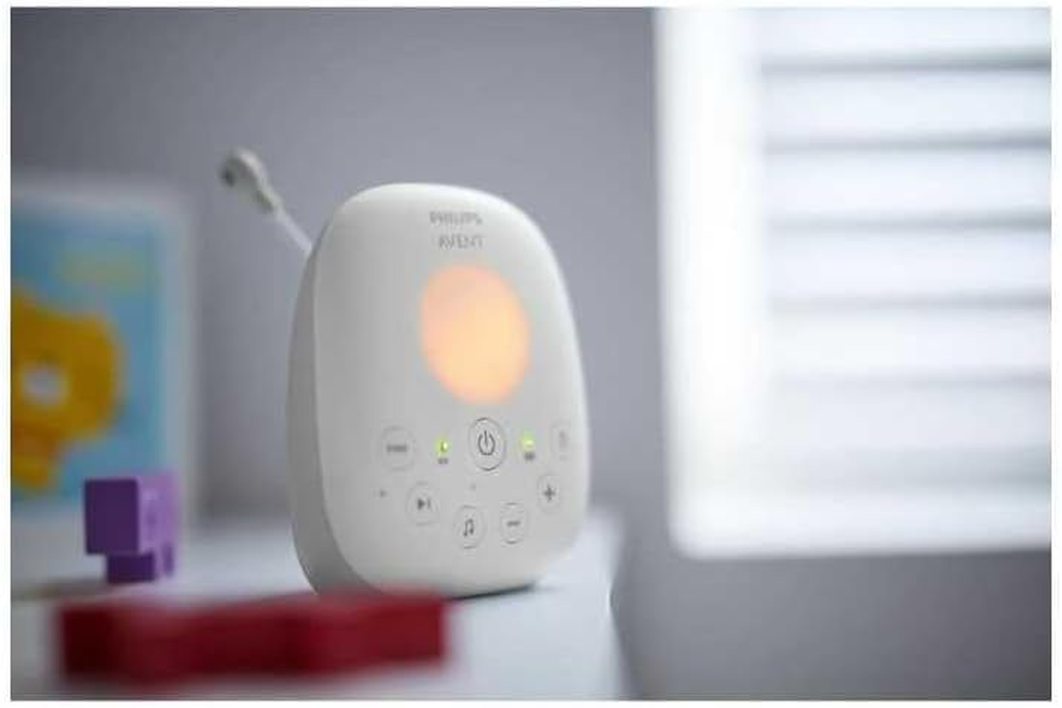 Philips &lrm;Avent Audio Baby Monitor DECT Technology, Eco Mode, Intercom Function, Sleep and Night Songs, Temperature Sensor, Maximum Range, White (Model SCD713/26) image number 1