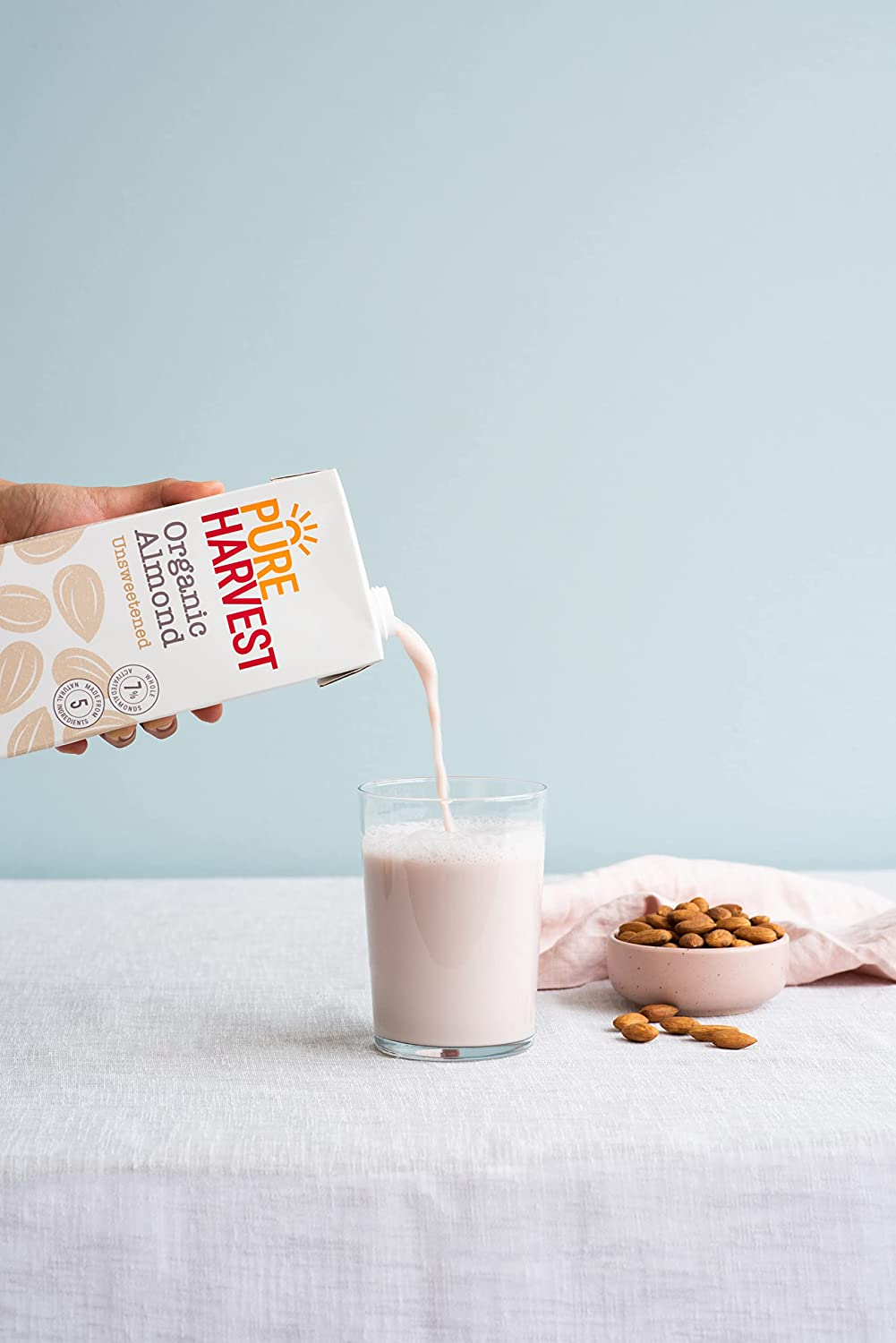 Pureharvest Unsweetened Organic Almond Milk, 1 L image number 3