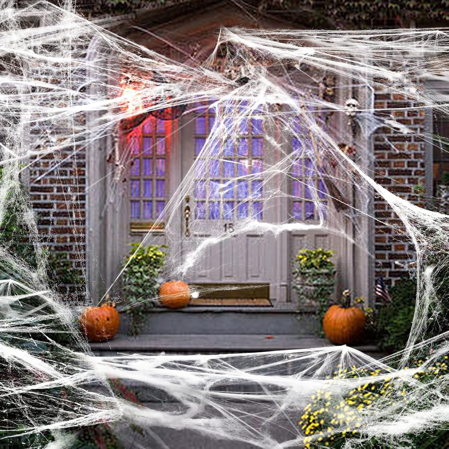 1500 Sqft Halloween Spider Webs Decorations with 150 Extra Fake Spiders, 600 Sqft Super Stretchy Cobwebs for Halloween Decor Indoor and Outdoor (White, 200G/600 Sqft)