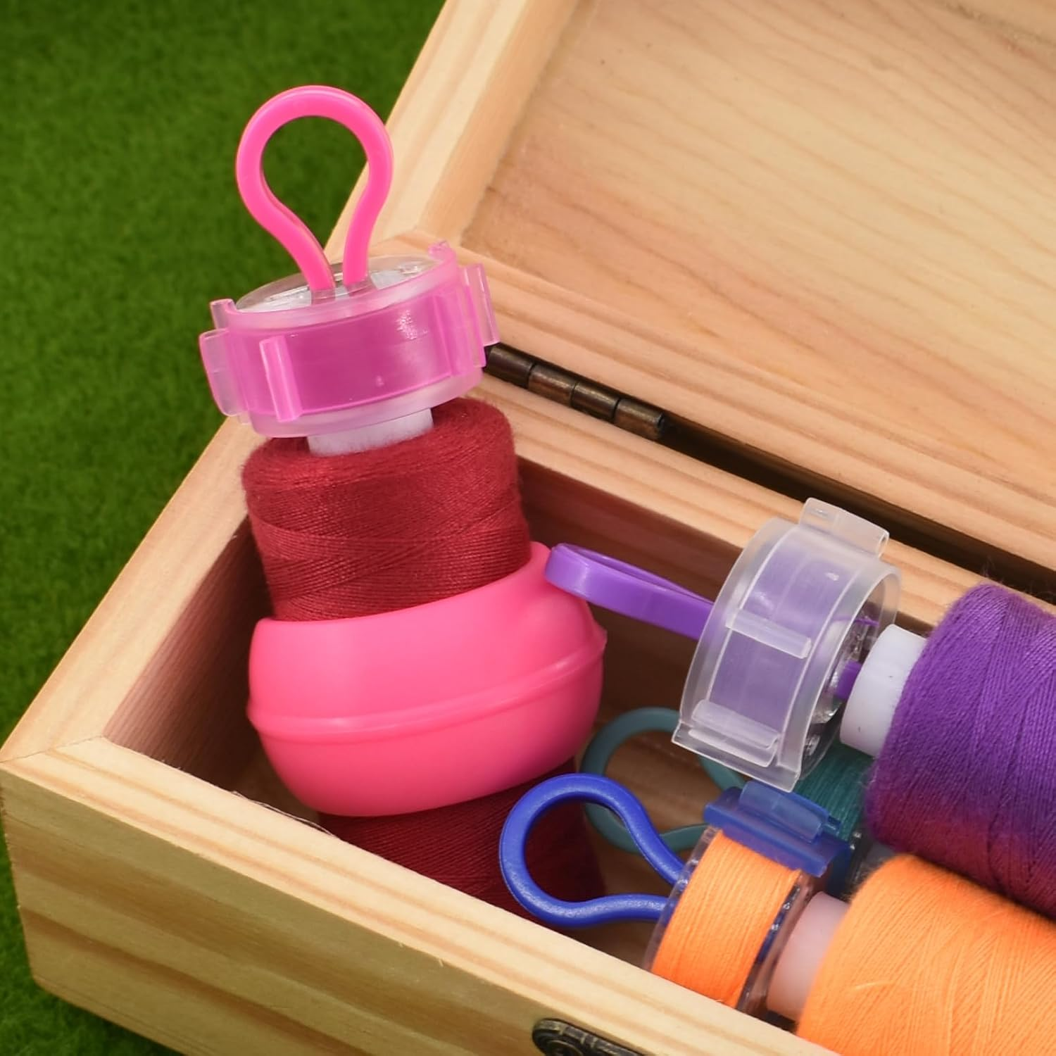 85 Pcs Sewing Bobbin Clips Bobbin Holder Clips Colorful Bobbin Holder Clamps Thread Clips Sewing Tool Accessory Prevent Thread Tails for Thread Spool Organizing, 5 Colors