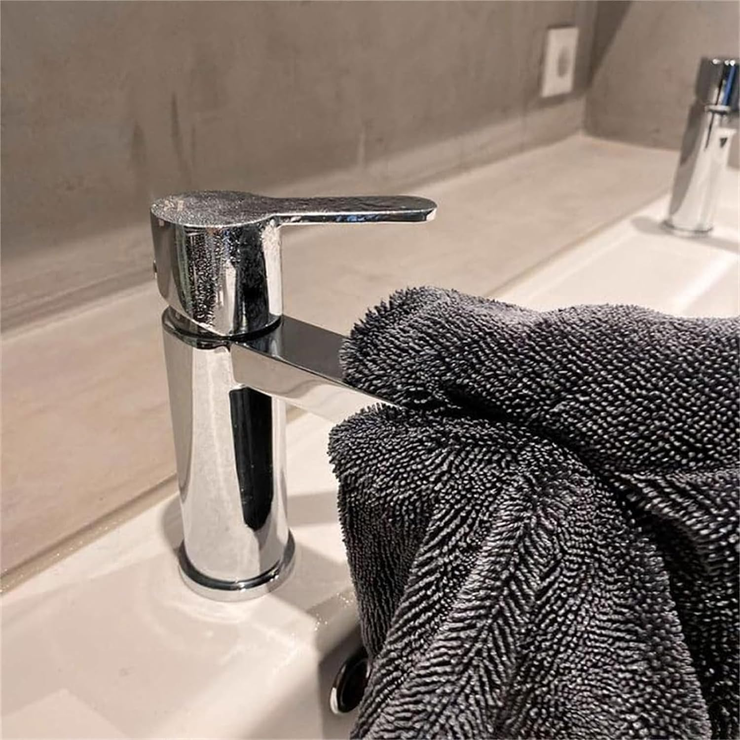 Magicwipe XXL Bathroom Drying Cloth, Shiny Wipes for Car Detailing, Kitchen, Window (3PCS, 40 * 40Cm/ 15.75 * 15.75In) image number 4