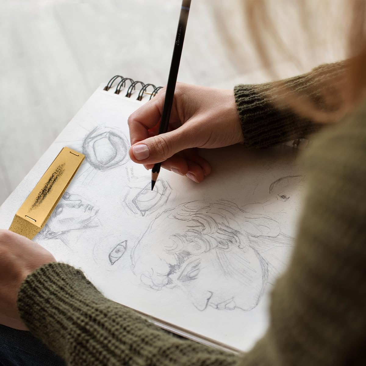 TEAONE Pencil Sanding Block, 2 PCS Charcoal Sandpaper for Charcoal Pencils, Pastel Sticks (16 X 3Cm/6.29 X 1.18In) image number 4