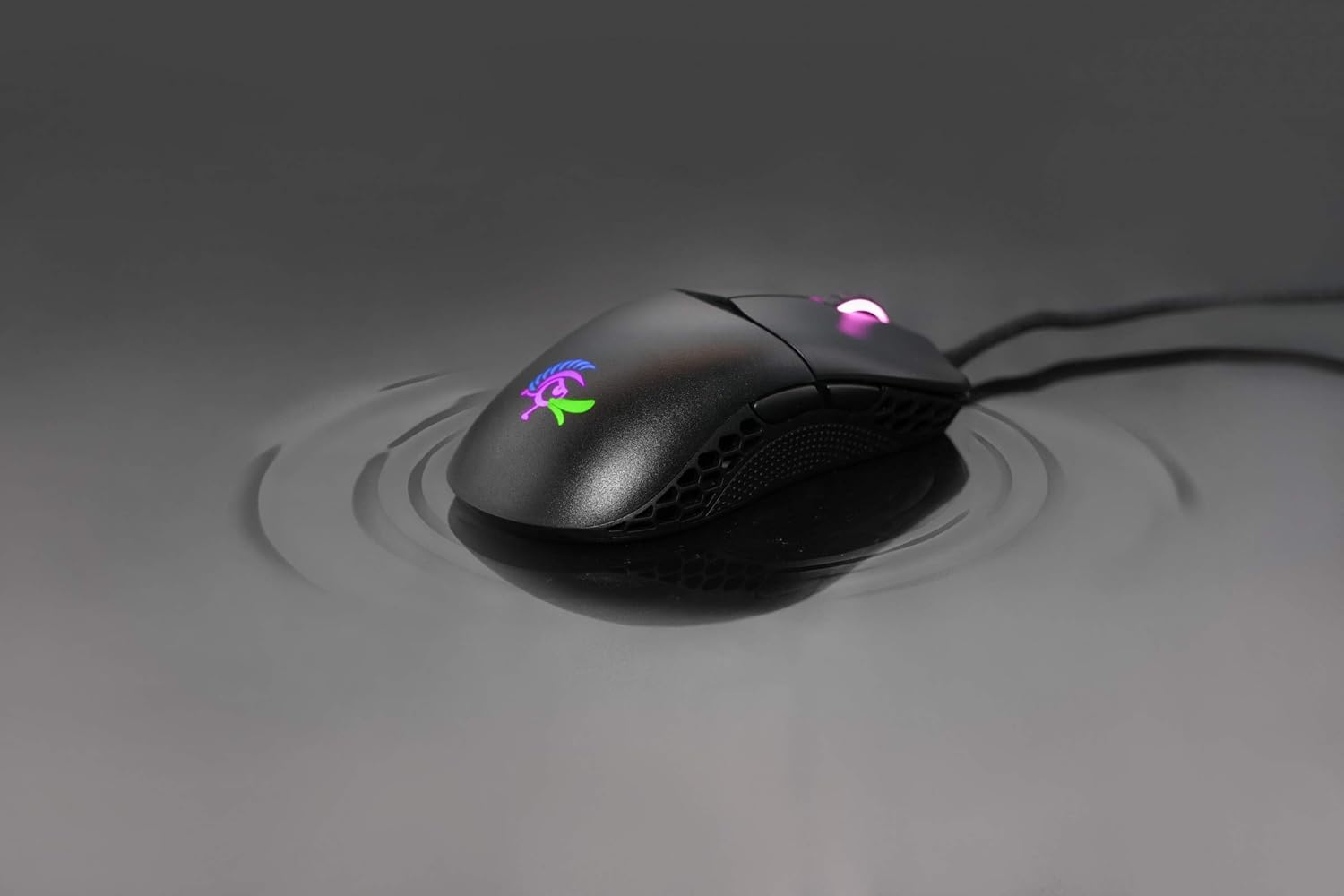 Ducky Feather Gaming Mouse for Right and Left-Handed Users - Pixart PMW3389 Optical Sensor 16000 DPI - 65 G - 7 Buttons - Flexible Cable - ARGB Gaming Lighting (Huano 50M Micro Switches, Black) image number 5
