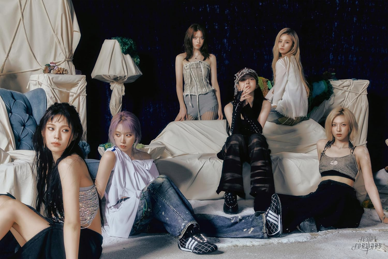 NMIXX Fe3O4 Forward 4Th EP Album with Tracking Sealed Fe304 (Limited Version) image number 4