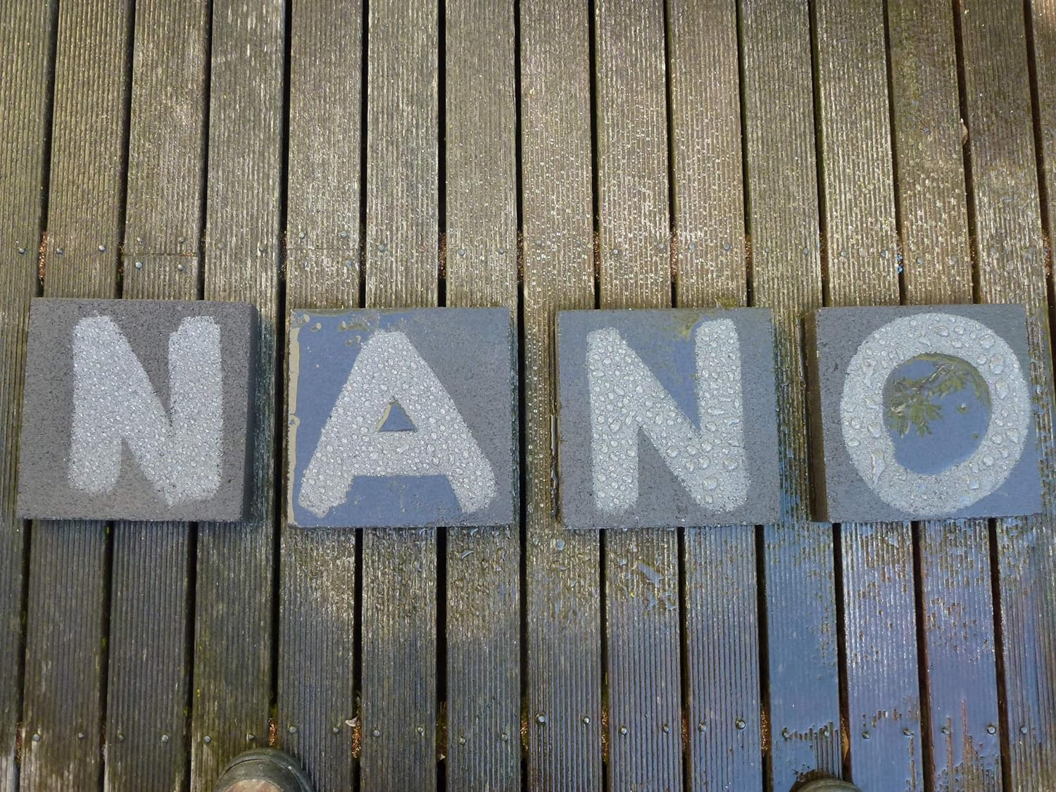 Nanoman Stone + Brick Easy/Self Cleaning Water Repelling Penetrating Sealer for Natural Stone, Brick, Pavers & Concrete image number 3