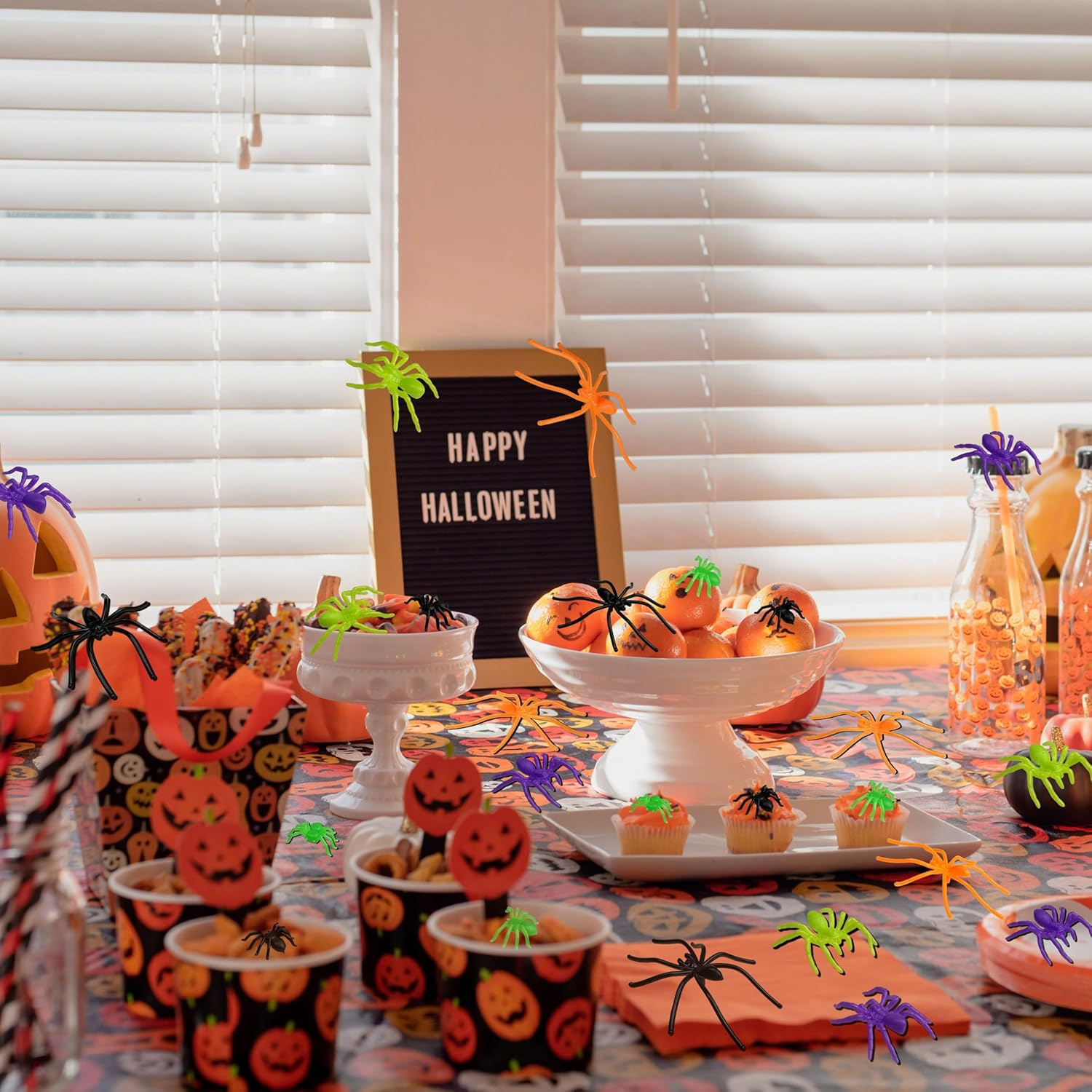 VOVEA Plastic Spiders Halloween Decorations, 120PCS Halloween Colorful Fake Spiders in 6 Styles, Realistic Small Spiders Halloween Prank Kit Props for Halloween Party Decorations Supplies