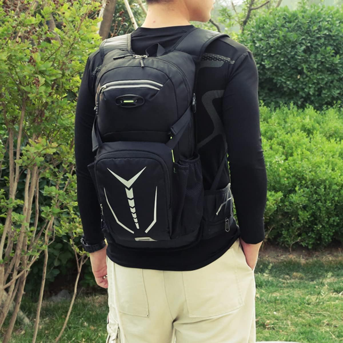 AUXDIQ 15L Cycling Rucksack Lightweight Bike Backpack Running Daypack for Fitness Hiking Climbing Camping Skiing Biking Trekking image number 1