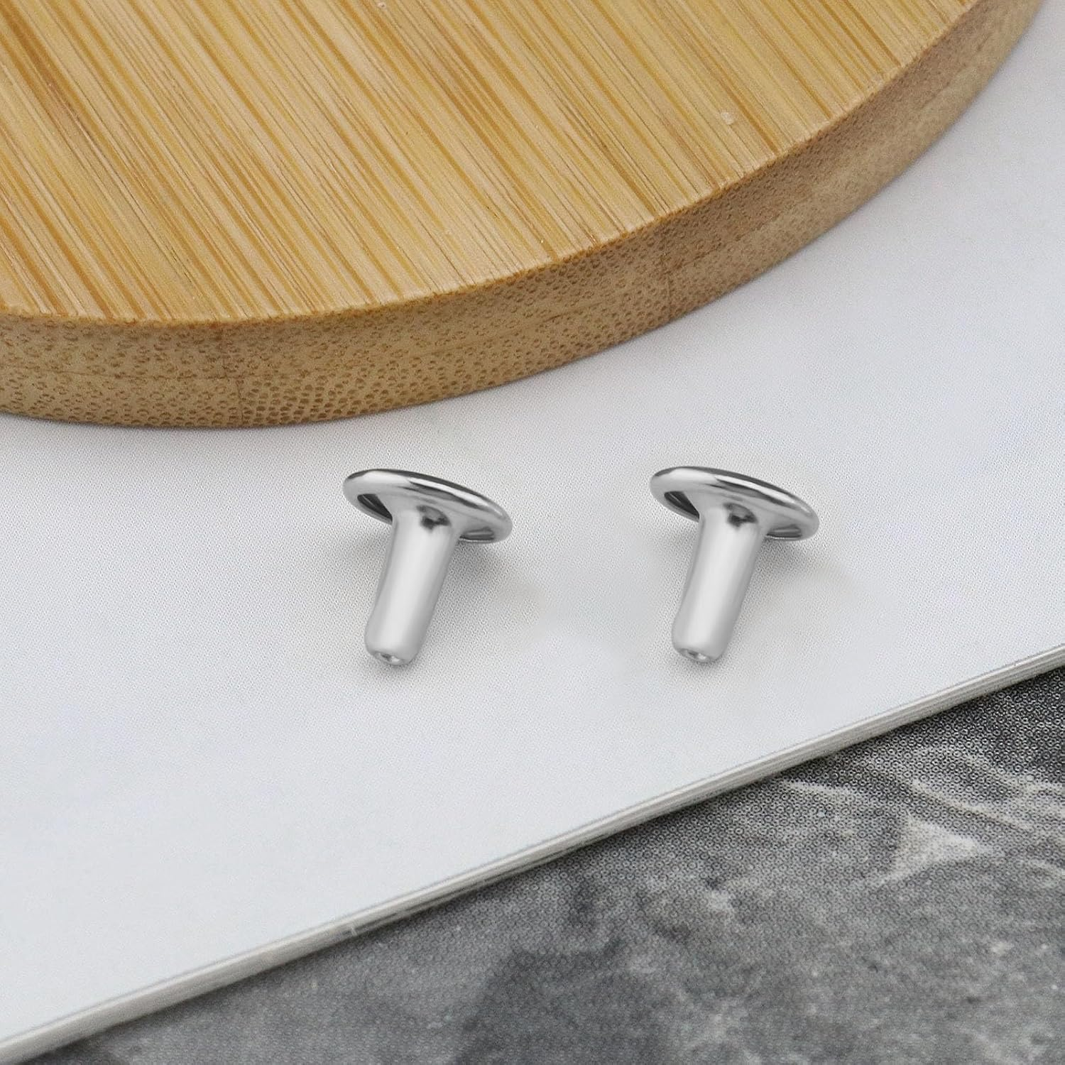 SING F LTD 200Pcs Pyramid Rivets Spike Square Studs Rivets Spike Screw Craft Punk Novelty Jewerly Accessories DIY Decoration for Leather Clothing Shoes 8X8Mm image number 2