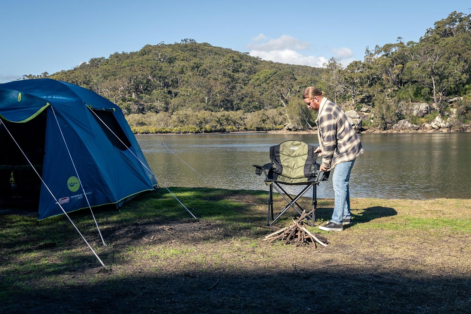 Coleman Swagger Chair | Outdoor Camping Chair, Lightweight Beach Chair, Foldable, Black/Green image number 3