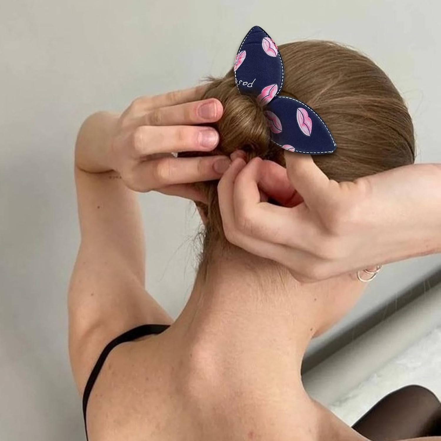 4 Pcs Deft Twist Donut Hair Bun Maker and Rabbit Ear Bun Twister - Flexible and Quick Hair Styling Accessories for Women and Girls (Blue+White+Pink+Navy Blue, One Set) image number 3