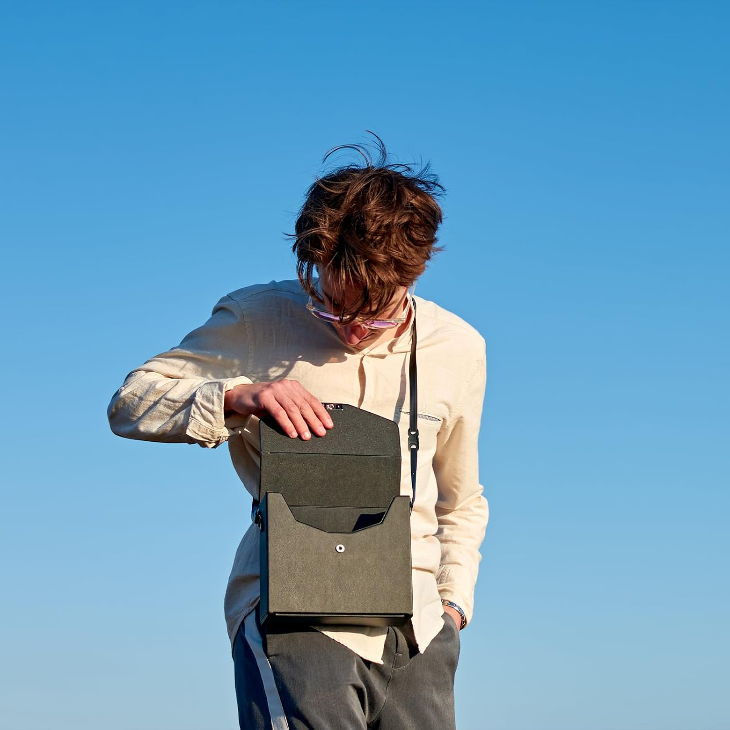 WELANE Safety Breakaway Buckles, 60 PCS Black Mini Release Plastic Buckles for Paracord, Braided Necklace, Cameras Strap Rings (28 X 11Mm/1.10 X 0.43In) image number 6