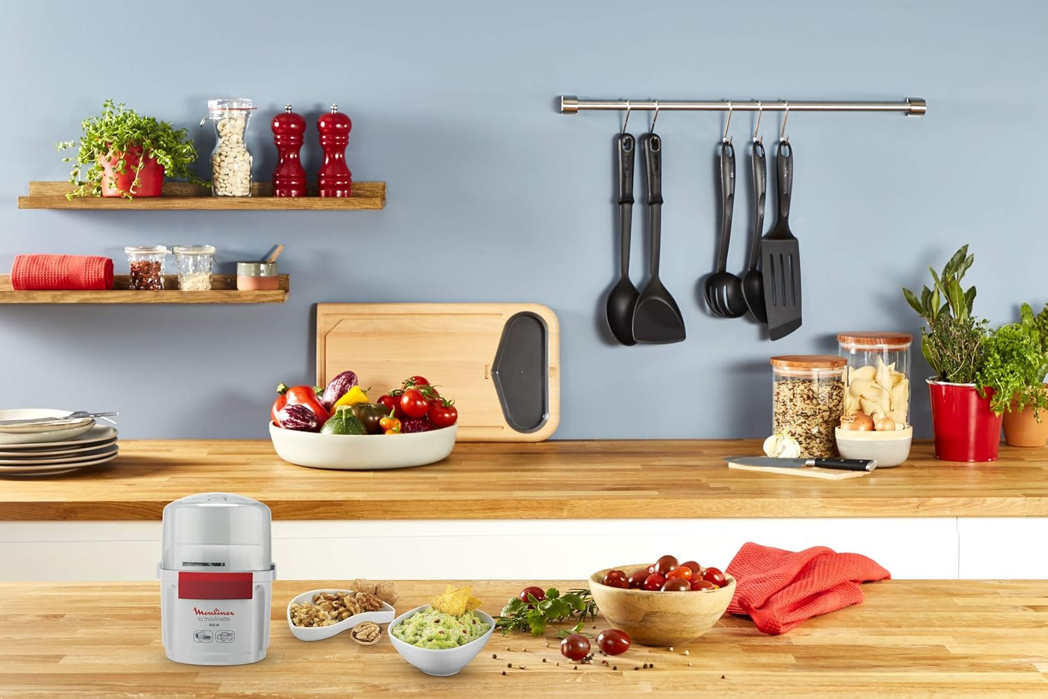 Moulinex AD5601 Moulinette Chopper, 800 W, Chopping, Mixing and Short, System 1-2 - 3 Quick Operation, Stainless Steel Blade, White and Red, Black image number 3