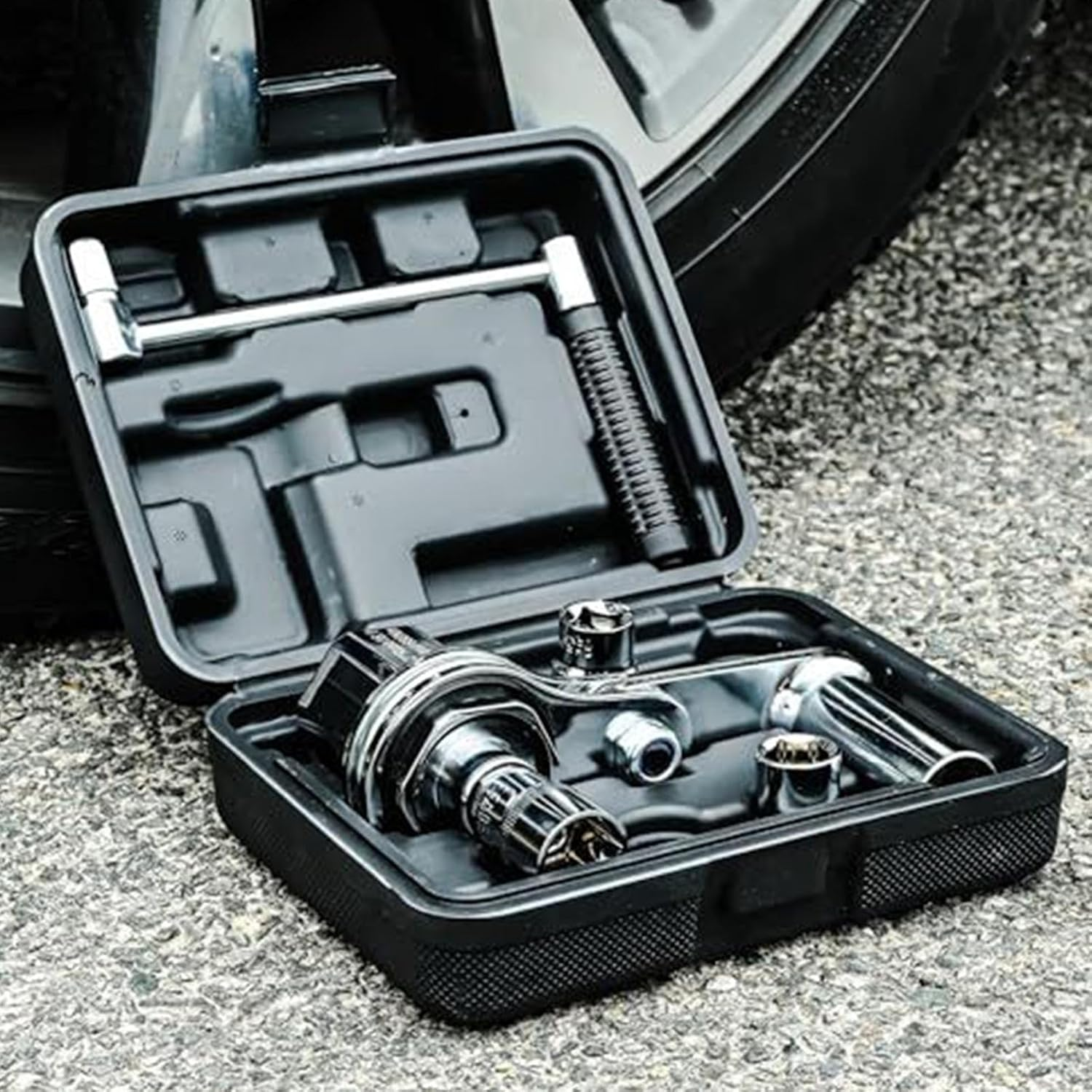 Zqkimzi Torque Multiplier, Labor Saving Wrench Tool, Heavy Duty Lug Nut Remover with Socket, Compact Tire Repair Kit, Automotive Wheel Maintenance Equipment for Car, 20.5X16.0X7.8Cm