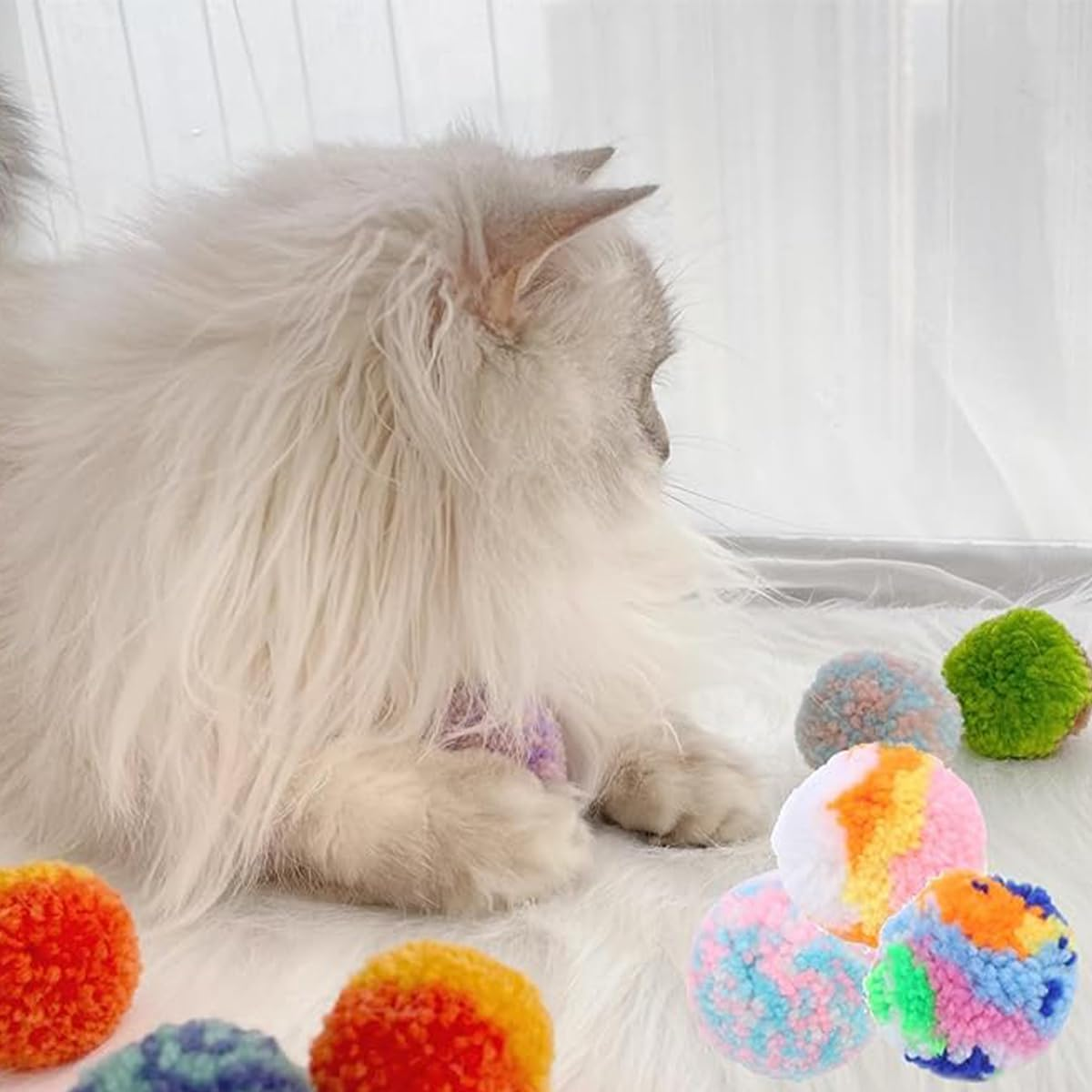 Sarini 2 Pcs Assorted Color Cat Ball, Interactive Colorful Woolen Yarn Cat Balls, Cat Balls Kitten Chasing Games for Indoor Playing,Chasing/Teeth Grinding/Chewing/Training image number 6