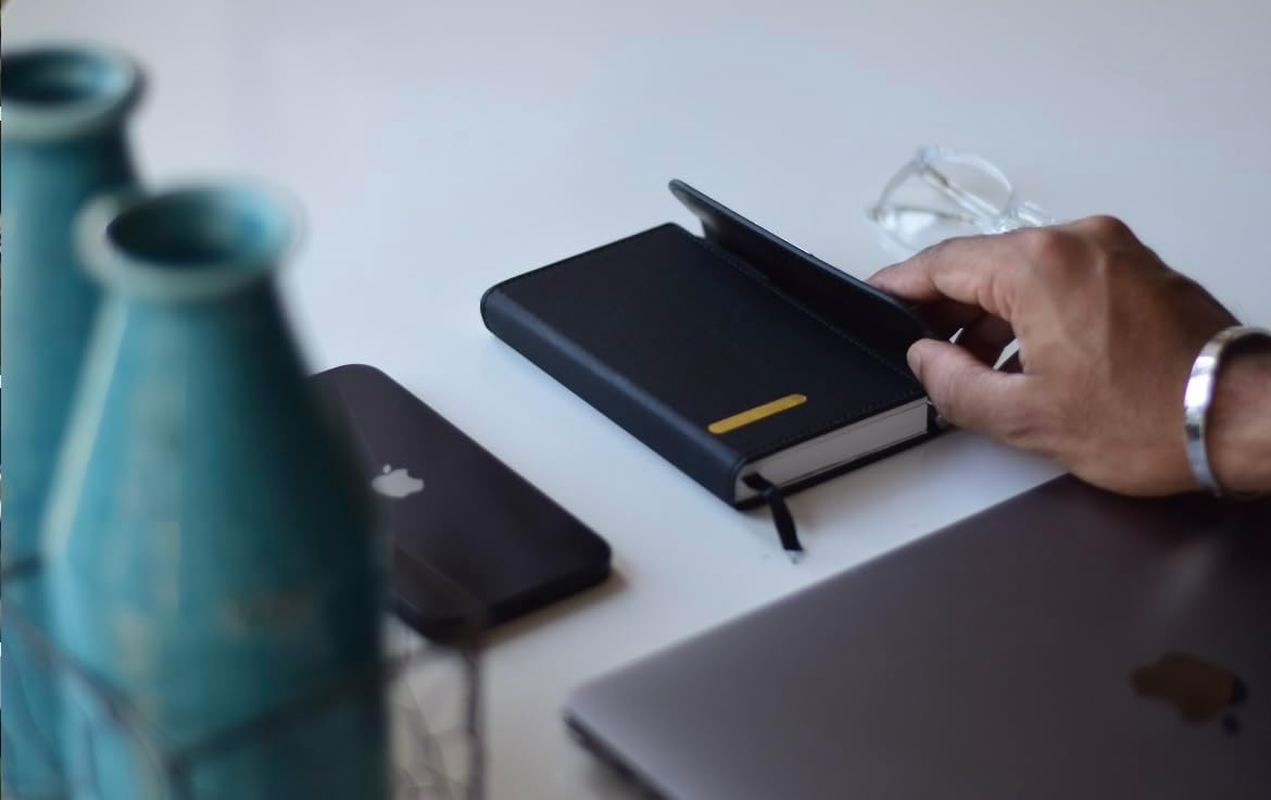 Pocketable Stonepaper Notebook with Magnetic Enclosure & Pen (Black) image number 1