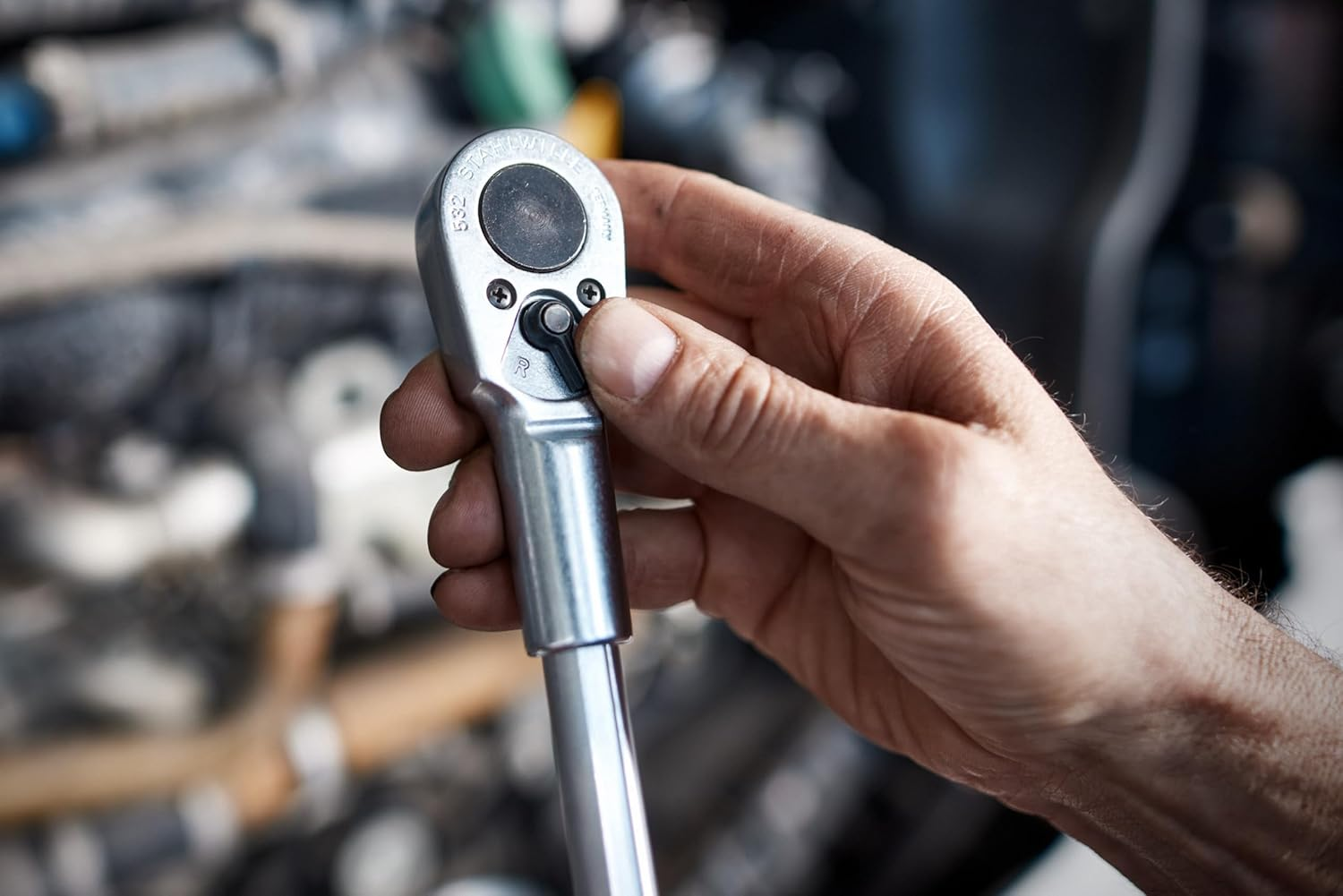 STAHLWILLE 532/2, Extremely Robust 1/2 Inch Ratchet with 2K Handle, Length 612 Mm, for More Torque, Made in Germany image number 6