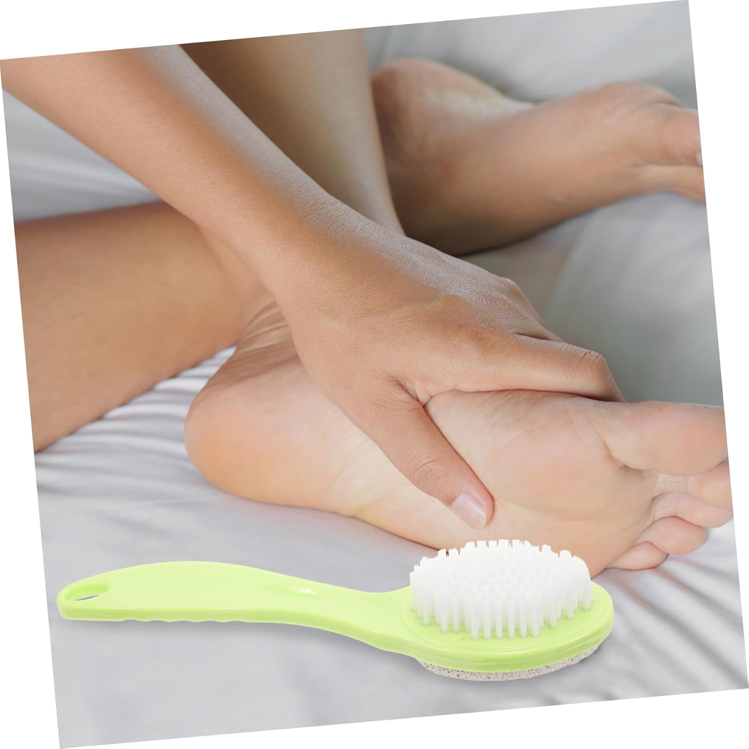 Double-Sided Foot Scrubber Brush and Natural Pumice Stone Callus Remover for Dead Skin Exfoliation, Portable Green Foot File for Smooth Heel Care in Pedicure image number 4