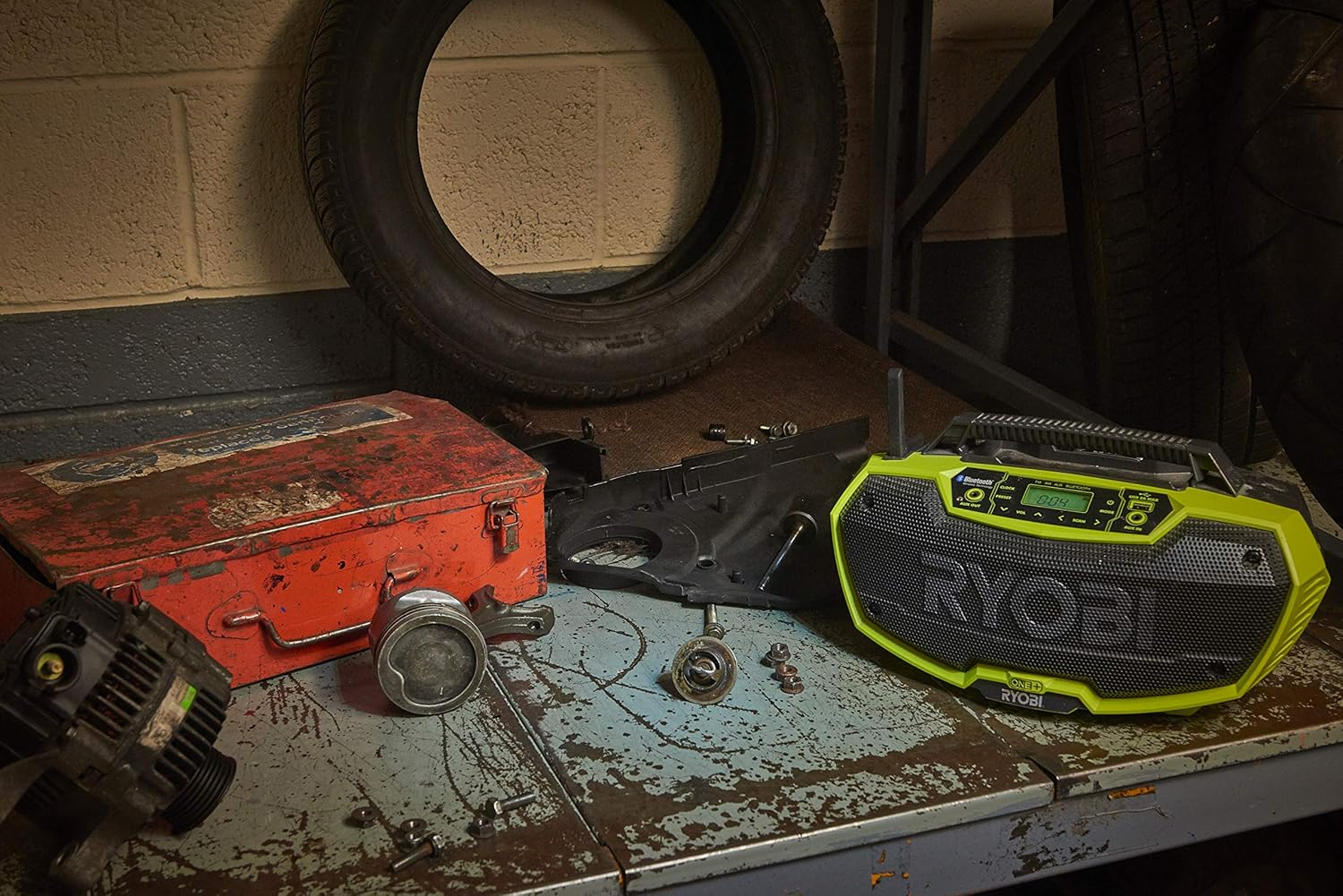 Ryobi R18RH-0 18V ONE+ Cordless Radio (Body Only),Hyper Green image number 2