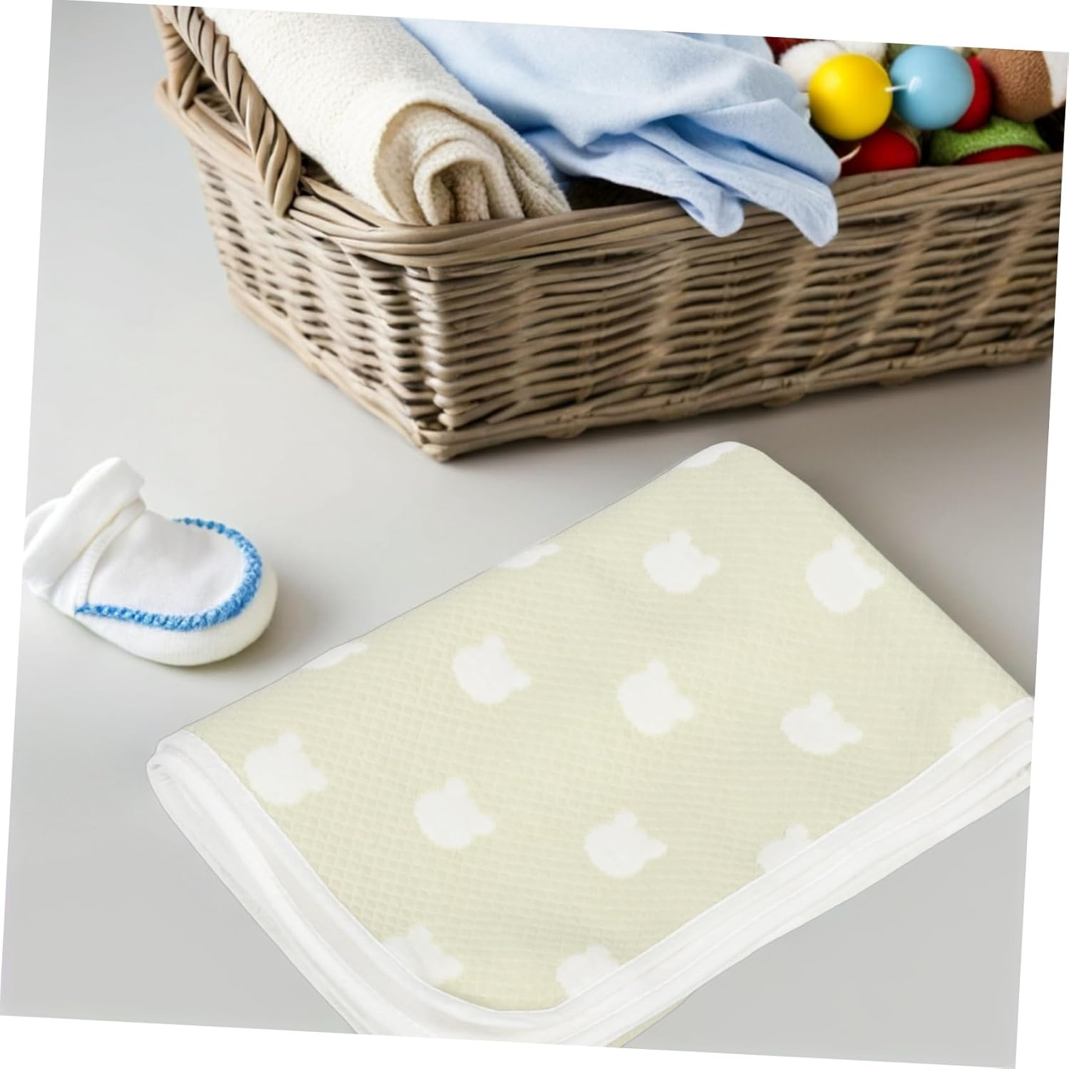 Ibasenice Washable Reusable Incontinence Pads Heavy Absorbency Changing Pad for Adults and Pets Soft Cotton Gentle Skin image number 1