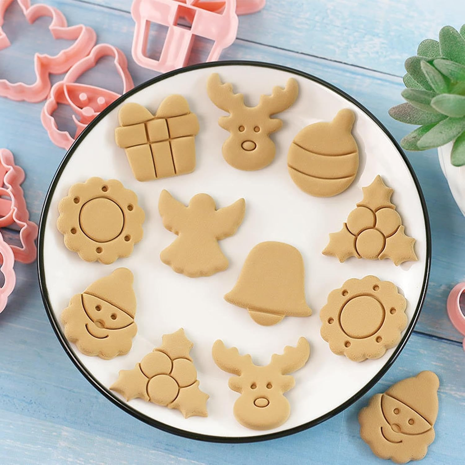 Christmas Cookie Cutters,Festive Cookie Decorating Supplies Set of 8 | Cookie Mould Cookie Cutter Shapes Festive Cookie Mould Set Kitchen Tools for Home Baking image number 1