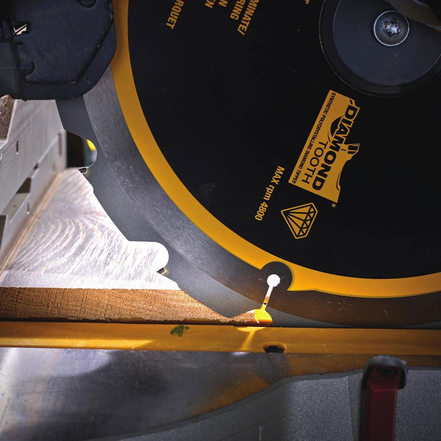 DEWALT Fibre Cement Circular Saw Blade DT1471 (Saw Blade Diameter: 165/20 Mm, 4 Teeth, Tooth Angle: 12&deg;, Specifically Developed for Fibre Cement Panels and Laminate) 1 Piece image number 2
