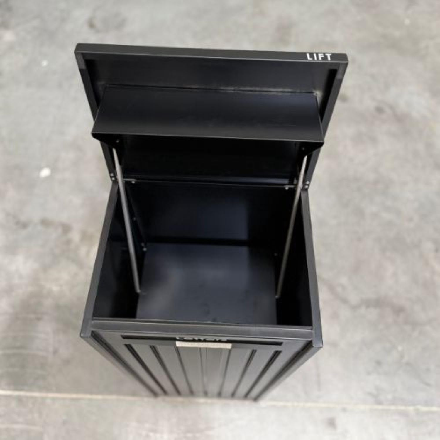 Parcel Pillar Charcoal Letterbox, Mailbox 1309, Modern Design, Made of Stainless Steel, Easy to Maintain, Weather-Resistant, Ideal for Residential & Commercial Use, Black & Satin image number 5