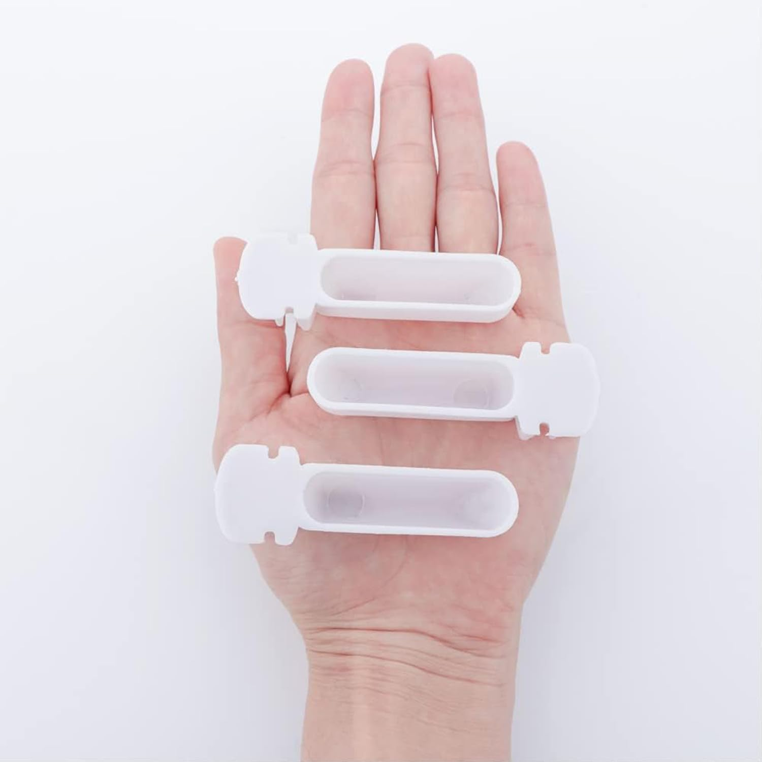 Lexziuo 50PCS Bird Cage Feeding Cups - Small Plastic Bird Feeder Dishes with Anti-Spill Design, Hanging Food Dispensers for Parrots, Finches, Parakeets & Small Birds image number 3