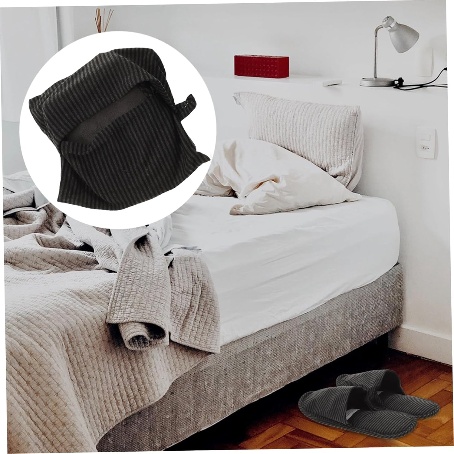 Foldable Travel Slippers Lightweight Portable Cotton Soft Sole Indoor Slippers with Storage Bag for Business Hotel and Plane Use Unisex Random Color image number 5