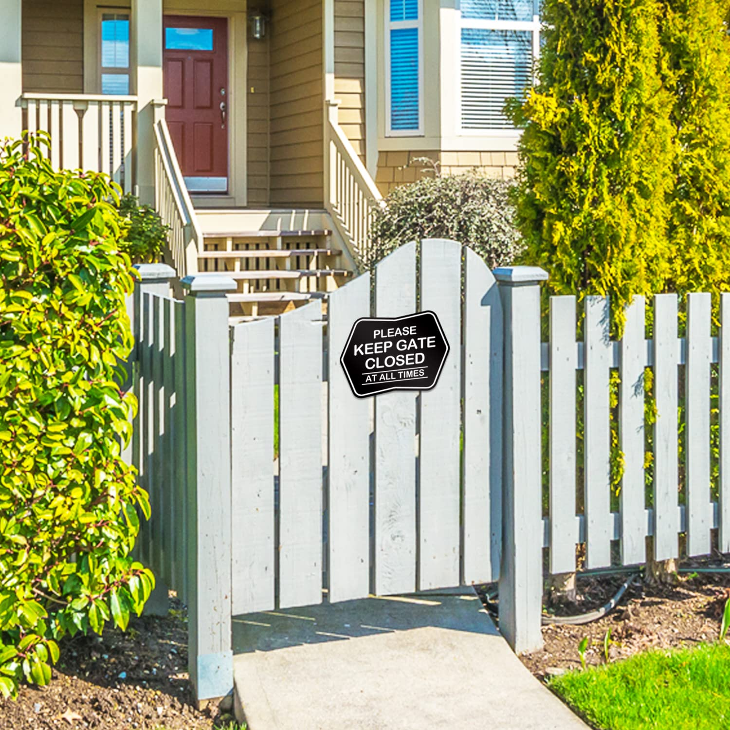 Signseries Beware of Dog Sign &ndash; Premium Dog Sign for the Backyard &ndash; Beware of Dog Dibond Aluminum Sign &ndash; Weather Resistant Design &ndash; Outdoor Vintage Metal Signs with Mounting Options - 5.5 X 7.25-Inch (Please Keep Gate Closed at All Times) image number 5