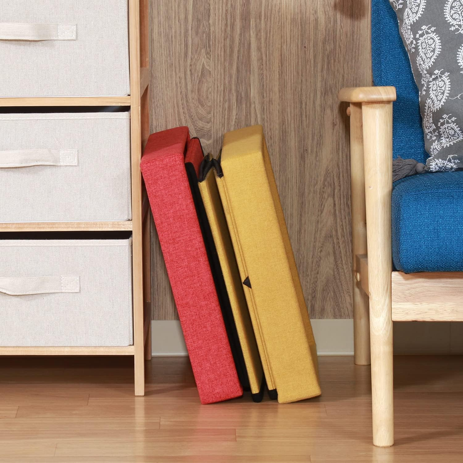 Fuji Boeki 53711 Pet House, Cat House, 2 Tiers, Width 14.8 X Depth 14.8 X Height 29.1 Inches (37.5 X 37.5 X 74 Cm), Red, Yellow, Bi-Color, Connected Type, Foldable, Cube image number 3