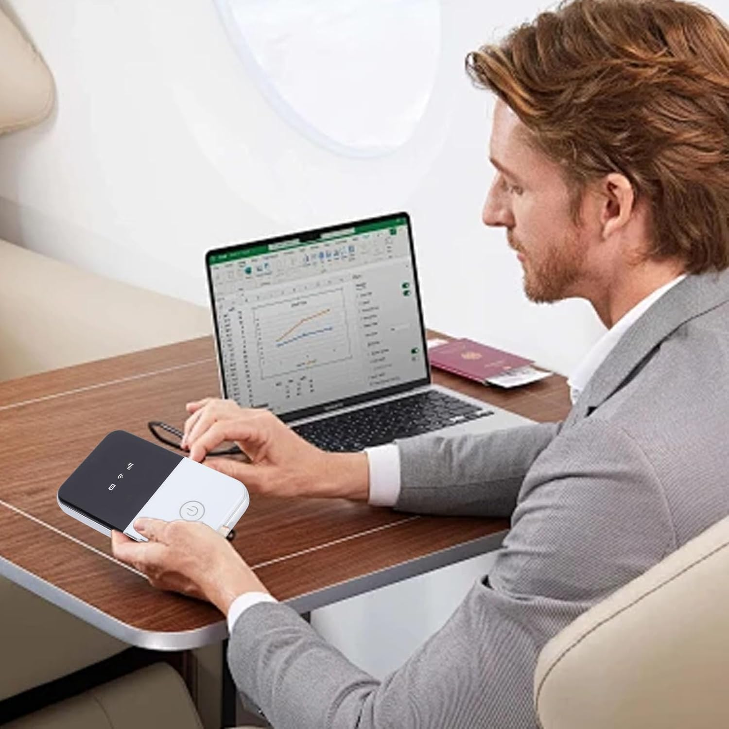 MENDUNER Portable 4G LTE Wifi Mobile Hotspot 150Mbps Easy to Use SIM Card Slot 2100Mah Battery for Travel USA Version Wide Use Lightweight Design image number 5