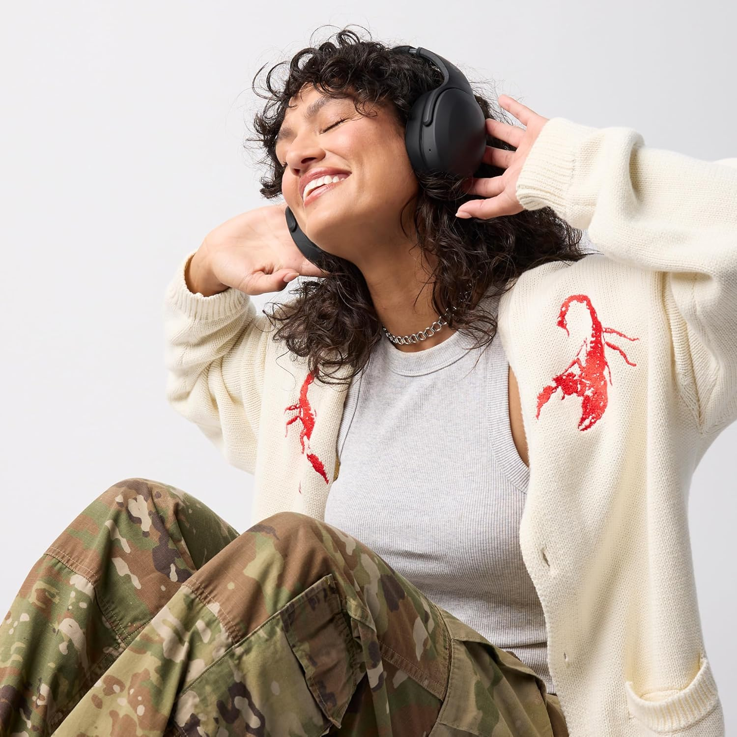 Skullcandy Crusher Evo Over-Ear Wireless Headphones with Sensory Bass and Charging Cable, Black image number 2