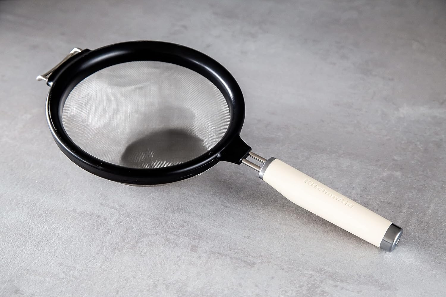 Kitchenaid Sieve, Mesh Strainer, Medium 17.5 Cm, Almond Cream image number 4