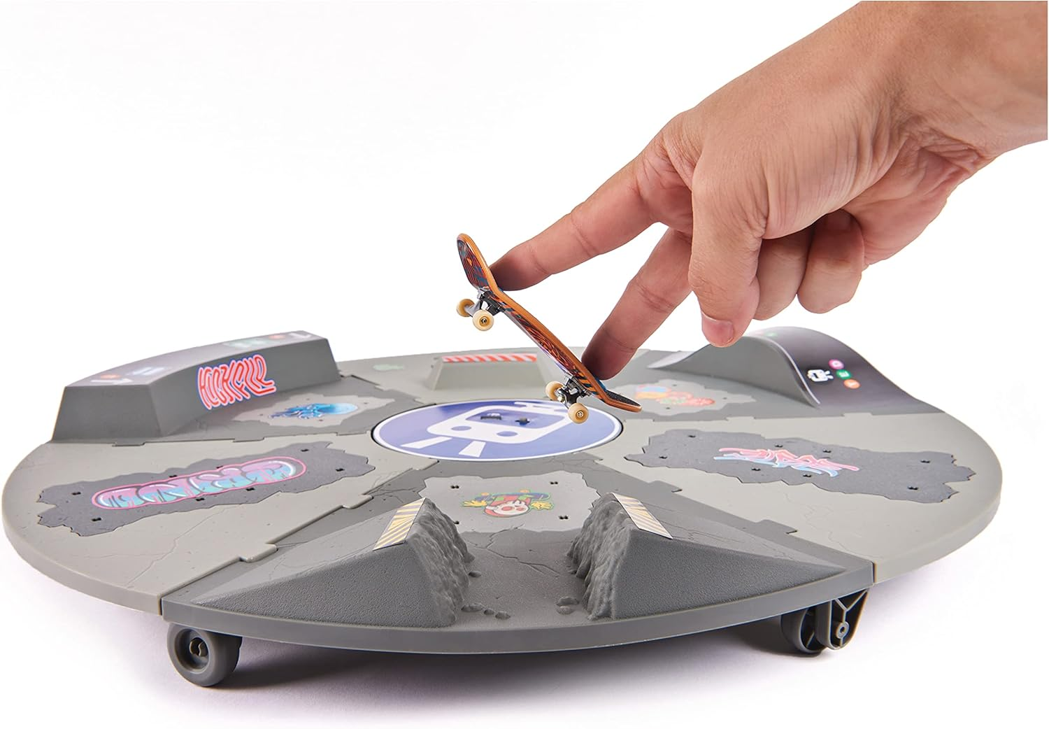 TECH DECK, Shredline 360 Motorized Skate Park, X-Connect Creator, Customizable and Buildable Turntable Ramp Set with Exclusive Fingerboard, Kids Toy for Boys and Girls Ages 6 and Up image number 5