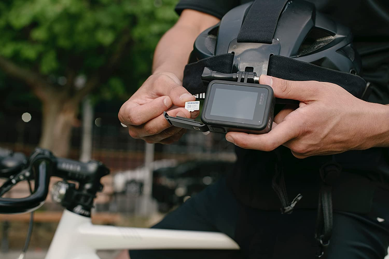 SAMSUNG EVO plus Micro SD Memory Card + Adapter, 128GB Microsdxc, up to 130Mb/S, UHS-I, A2, V30, Expanded Storage for Gaming, Tablet, MB-MC128KA/AM, 2021 image number 5