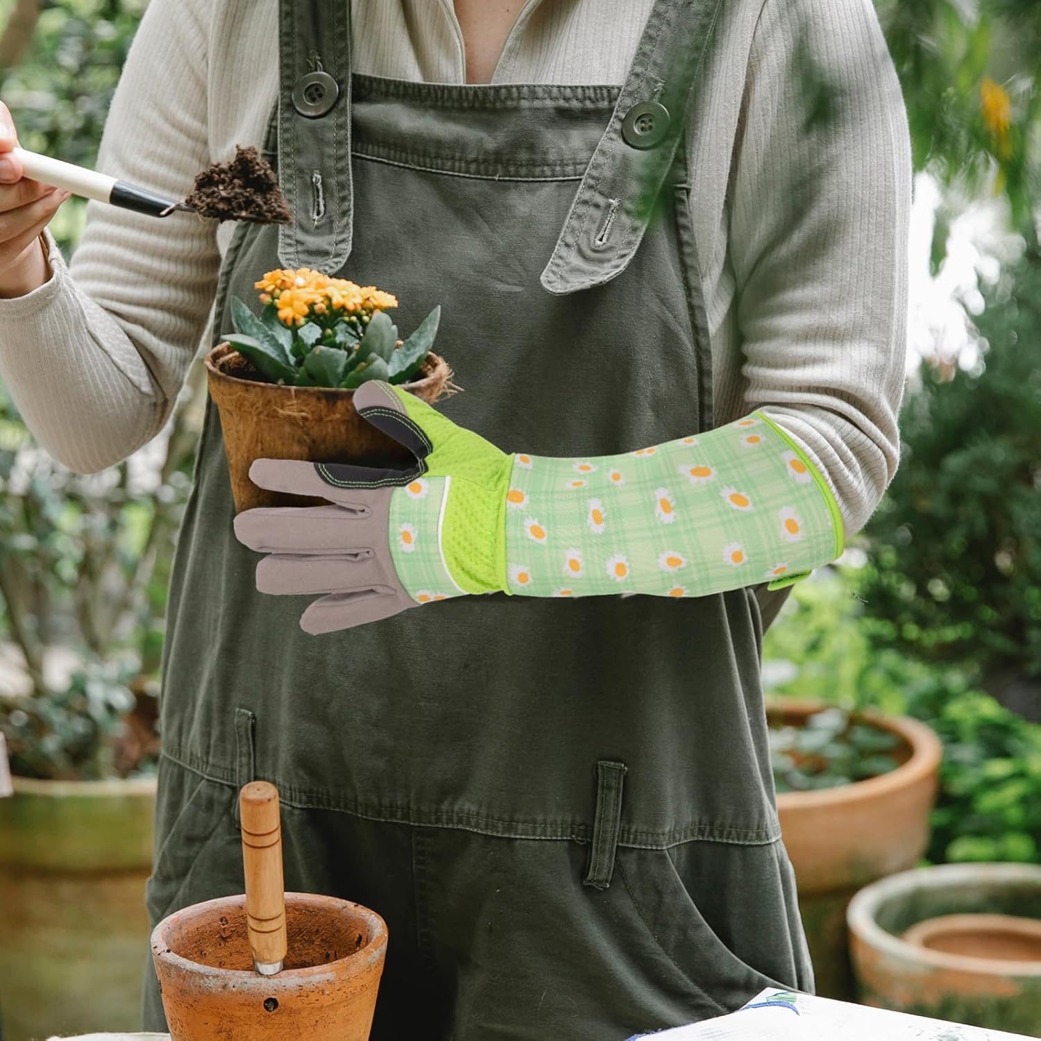 PHENOFICE Long Gardening Gloves for Women Tough Handling Gloves Food Grade Thorn-Resistant Indoor Outdoor Gardening Tools image number 5