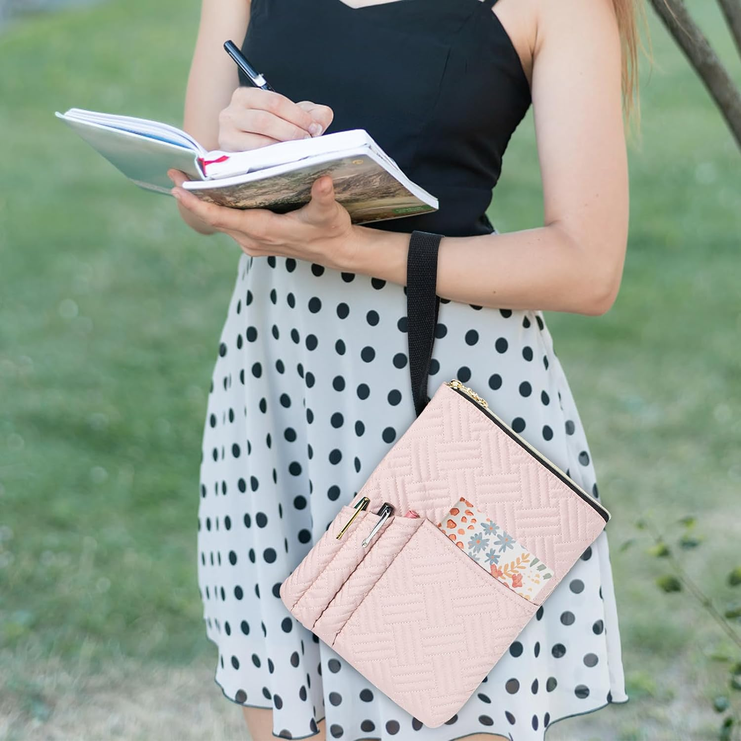 Book Sleeve with Zipper, 11"X9" Padded Book Protector, Washable Quilted Book Covers for Paperbacks, Book Pouch with Pockets for Book Lover Gifts image number 6