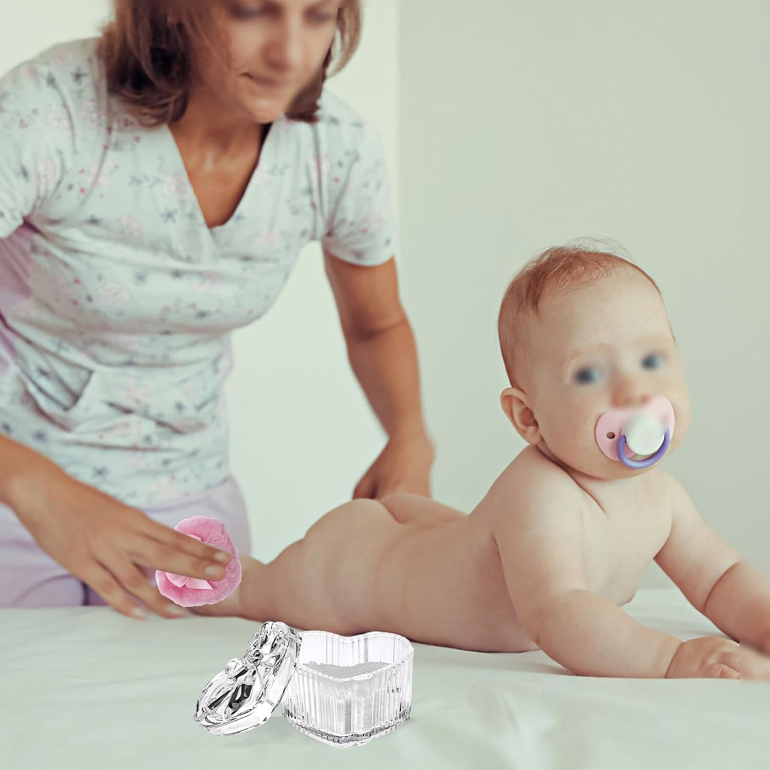 OGA Body Powder Container with Tassel Baby Powder Tin Transparent Heart Glass Box with 2 Body Powder Puff Empty Body Powder Box for Loose Powder, Talcum Powder Women Girls Birthday